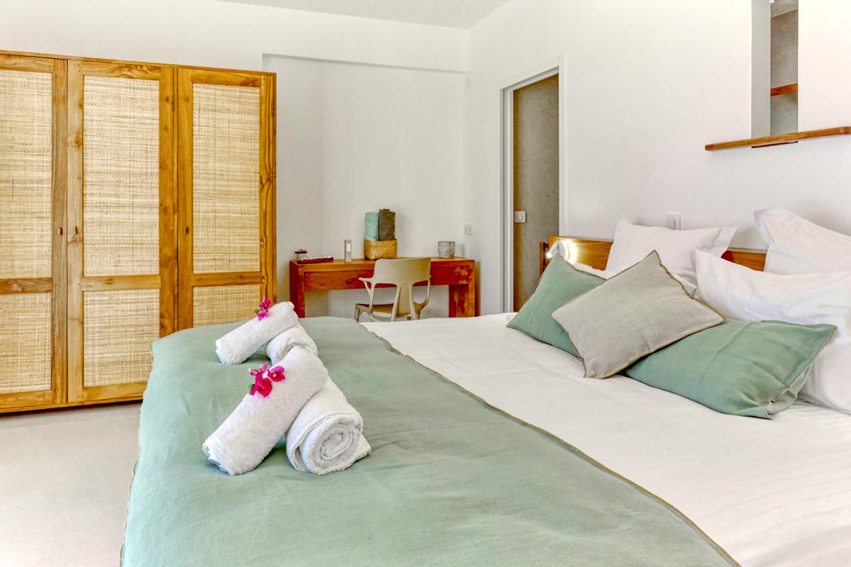 21.Location villa de luxe piscine vue mer Ste Anne Guadeloupe_Suite 1